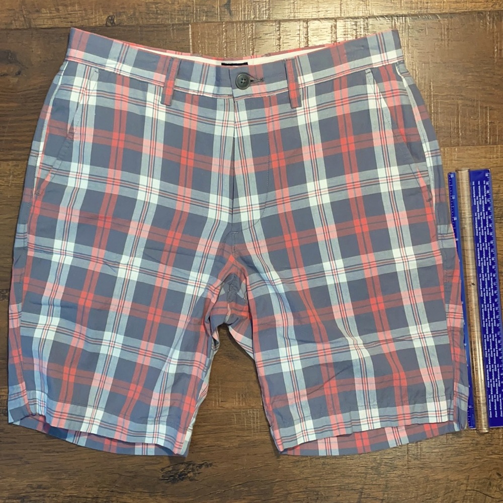 J. Crew Gramercy Pink and Gray Plaid Shorts 30 W